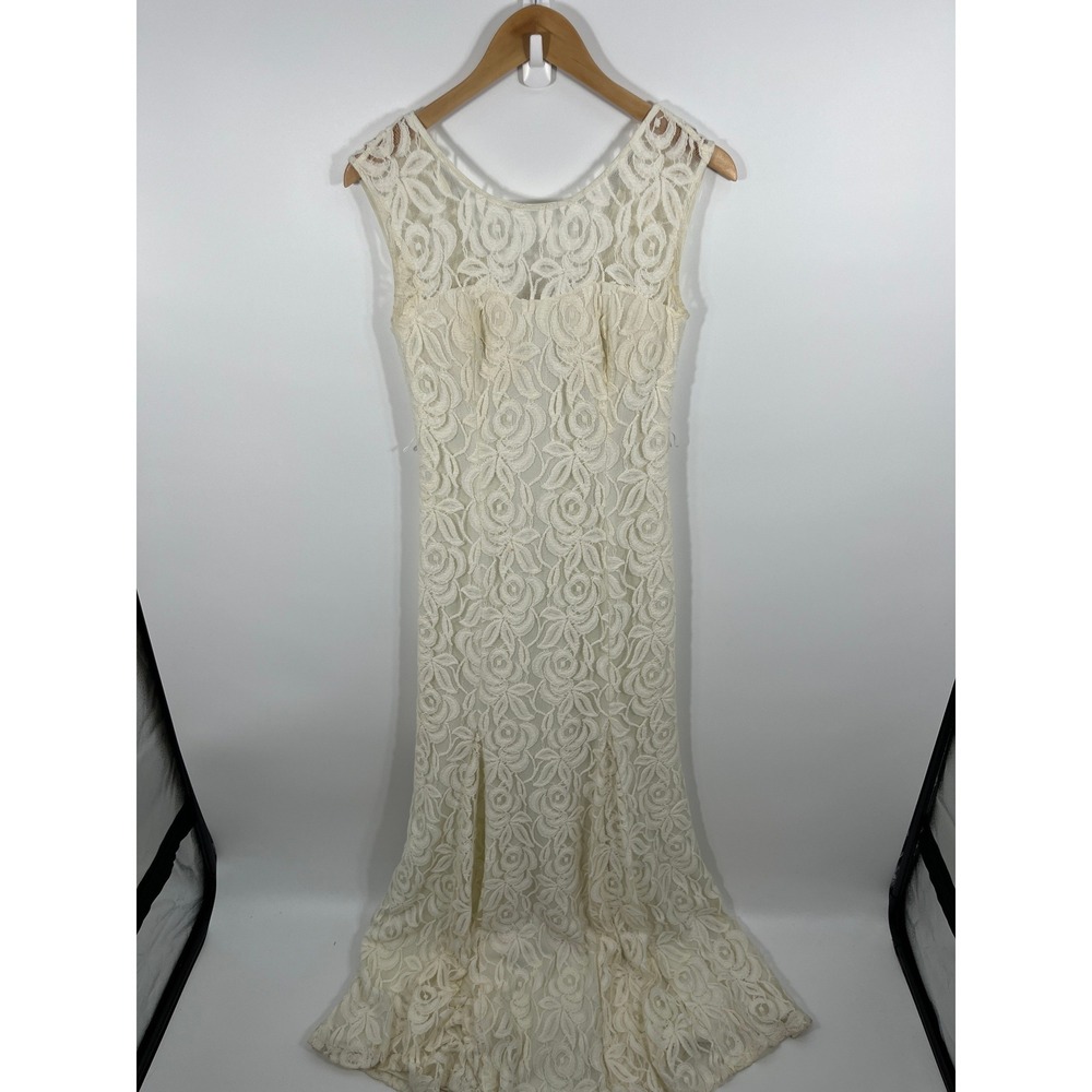 Vintage Betsy Adam Womens Wedding Dress 6 Ivory A Line Sheer Lace Roses Feminine